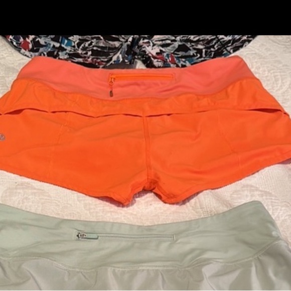 Lululemon speed shorts Sz 8 orange - Picture 2 of 4